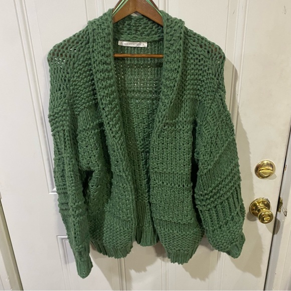Altar'd State Green Chunky Knit Cardigan - Picture 2 of 7